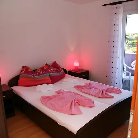 维拉熏衣草公寓 公寓 *